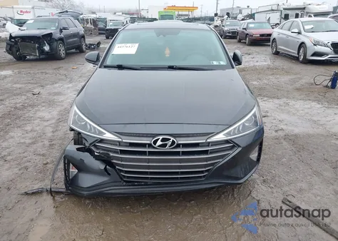 2020 Hyundai Elantra Value Edition z USA, uszkodzony, nr VIN 5NPD84LF7LH620191